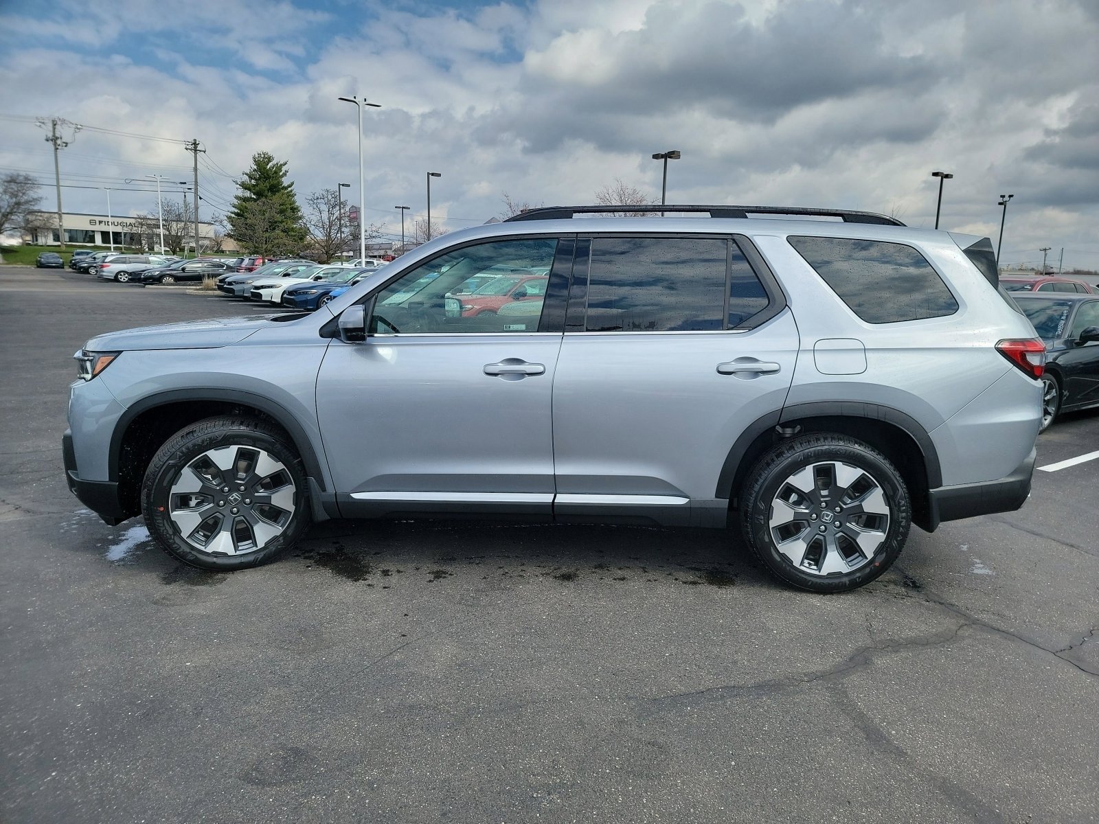 New 2026 Honda Pilot Elite image 4