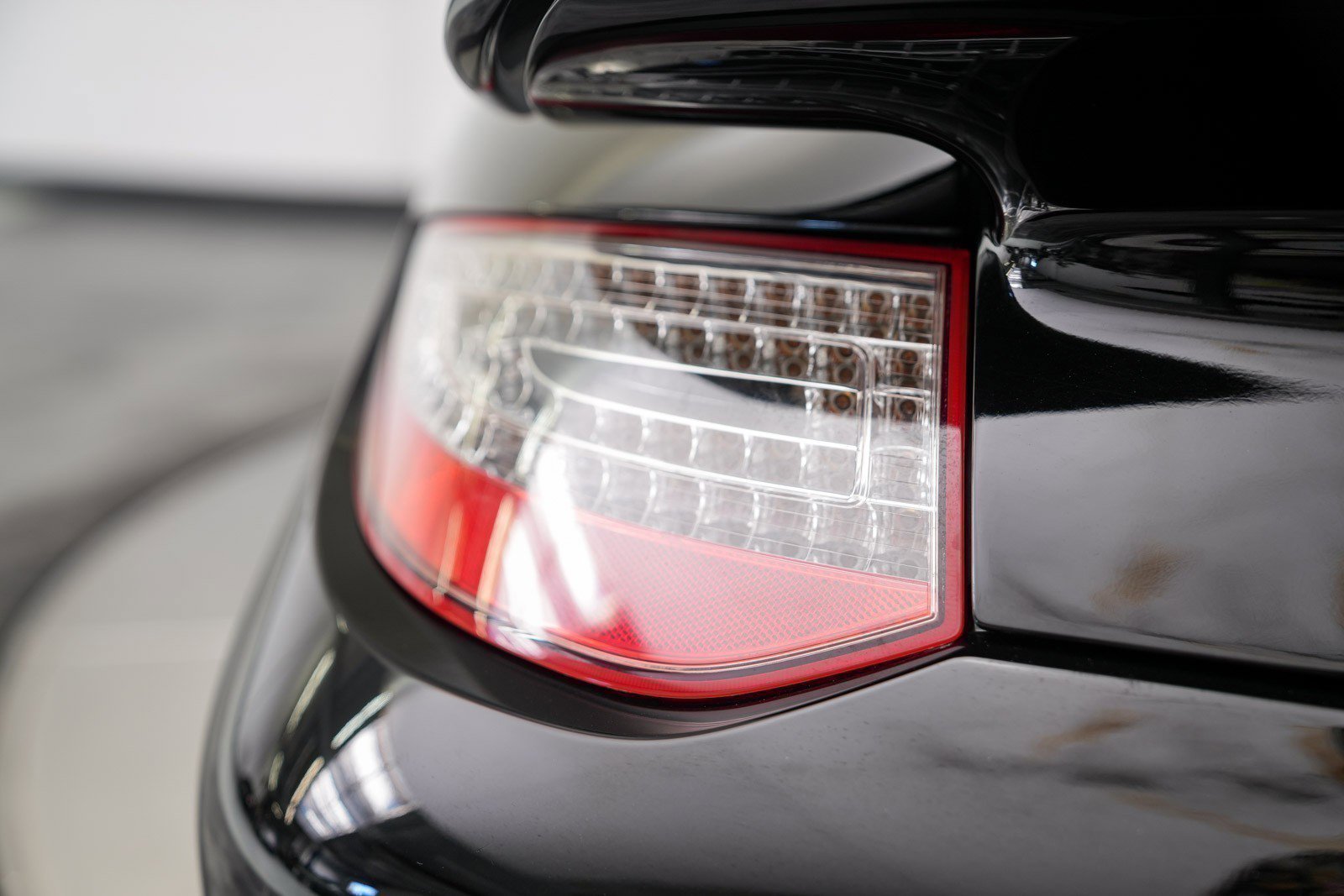 Used 2013 Porsche 911 911 Turbo image 14