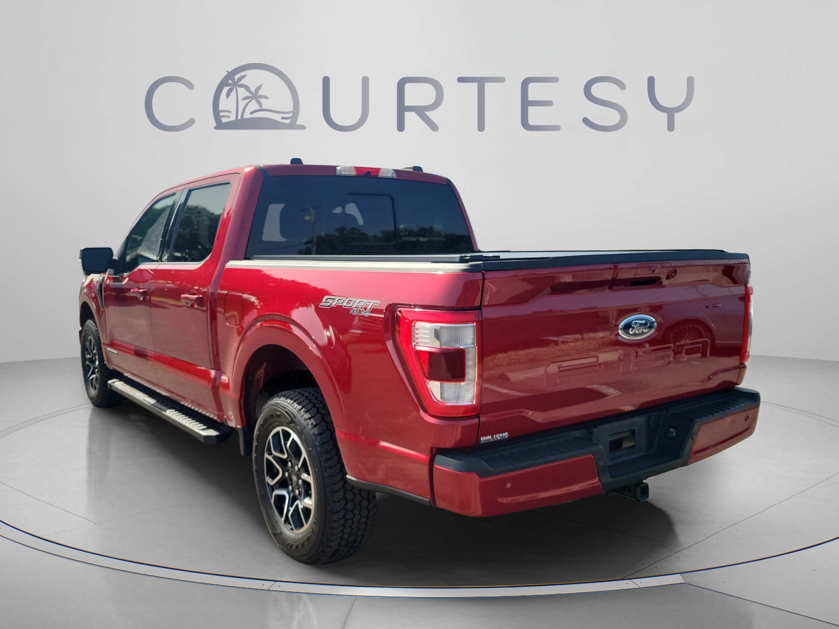Used 2021 Ford F150 Lariat w/ Equipment Group 502A High AWD/4WD image 2