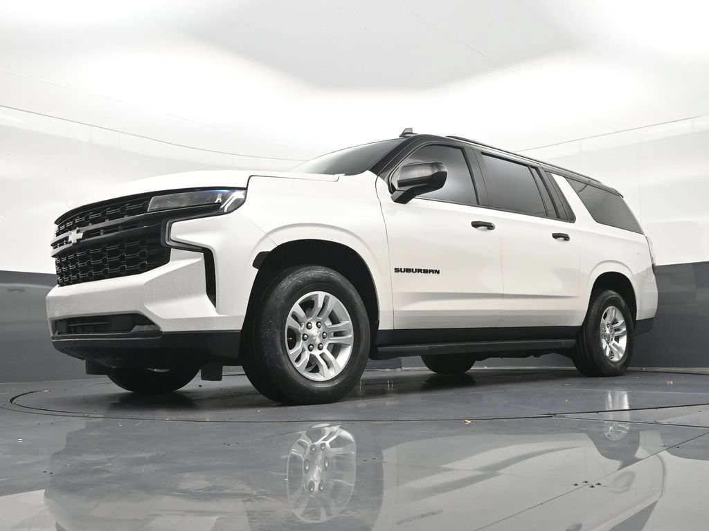 Used 2021 Chevrolet Suburban LS RWD image 24