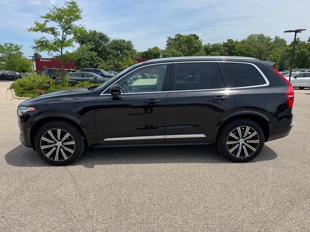Certified 2023 Volvo XC90 B6 Plus AWD/4WD image 2