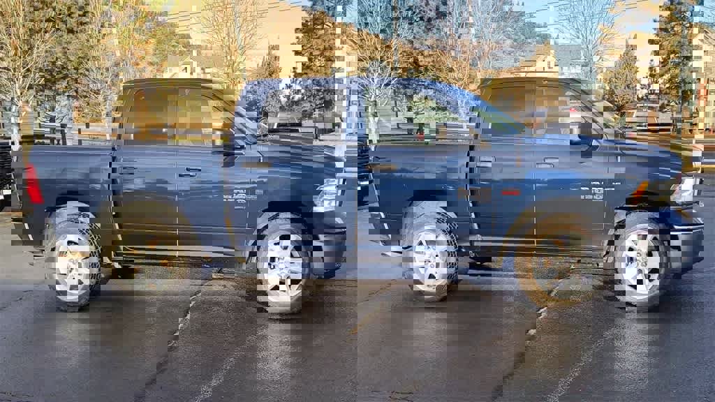 Used 2023 RAM 1500 Classic SLT image 2