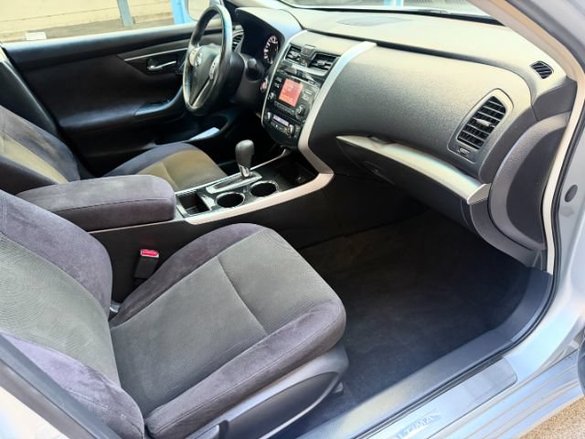 Used 2013 Nissan Altima 2.5 SV w/ 2.5SV Convenience Pkg FWD image 17