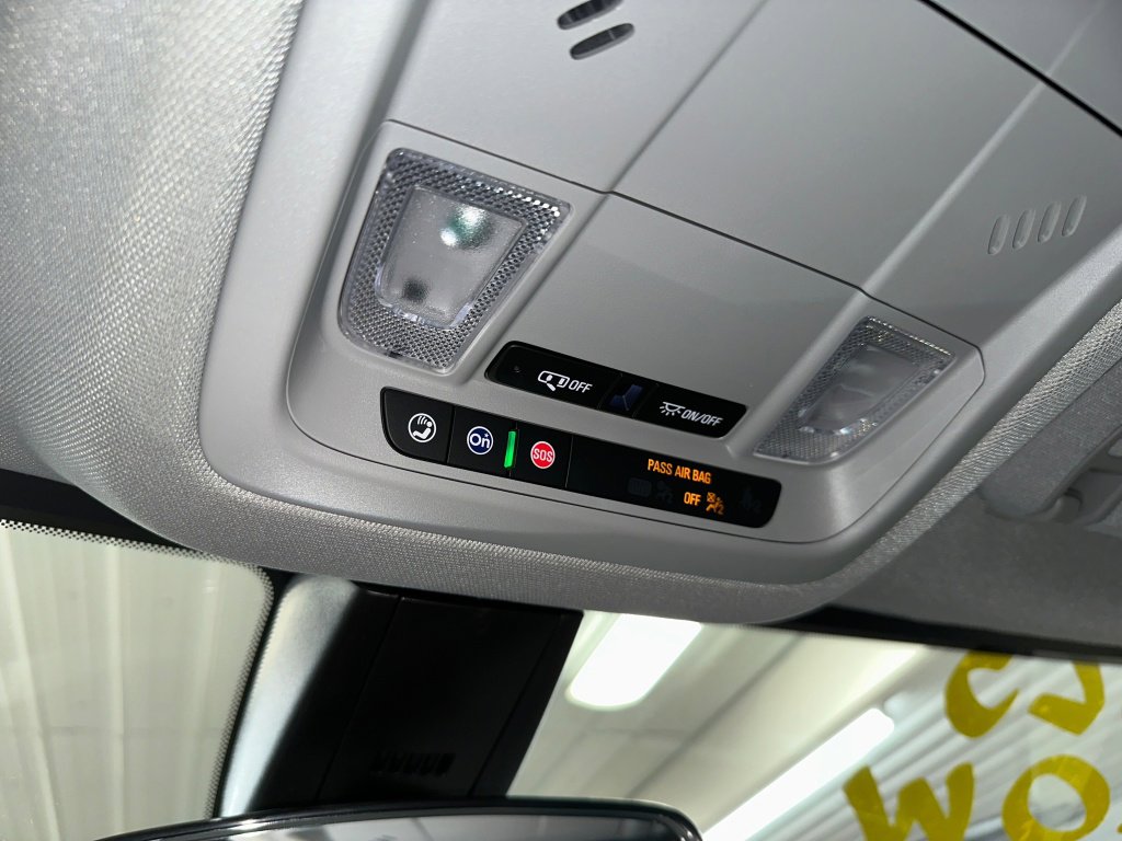 Certified 2023 GMC Acadia SLE w/ Driver Convenience Package image 15