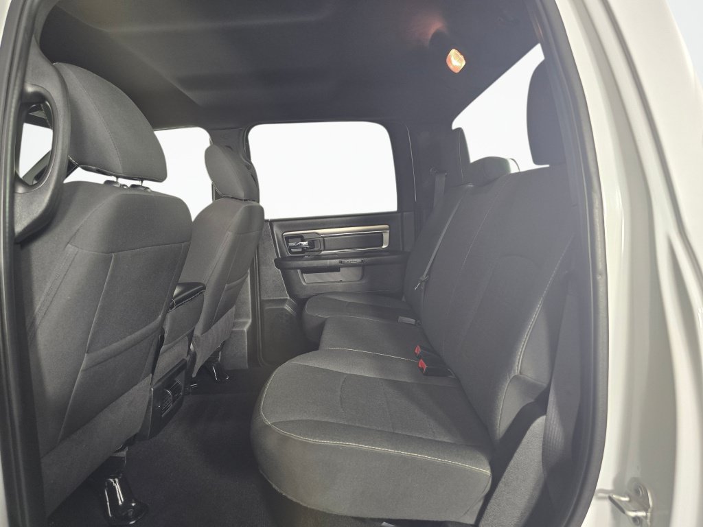 Used 2024 RAM 1500 Warlock AWD/4WD image 30