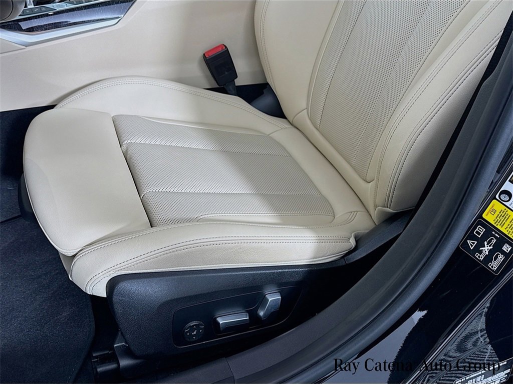 Certified 2023 BMW 330i xDrive Sedan w/ Premium Package image 20