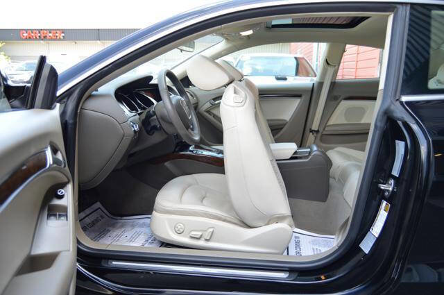 Used 2010 Audi A5 2.0T Premium image 12