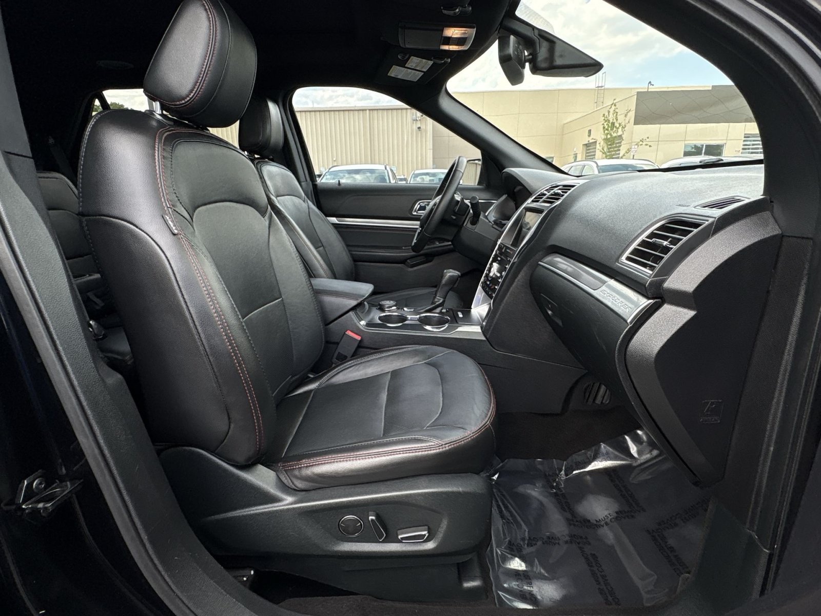 Used 2018 Ford Explorer Sport w/ Equipment Group 401A AWD/4WD image 30