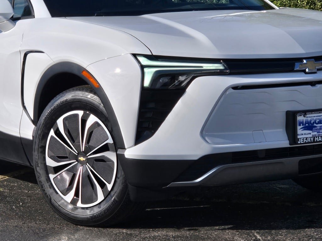 Certified 2024 Chevrolet Blazer EV LT AWD/4WD image 2