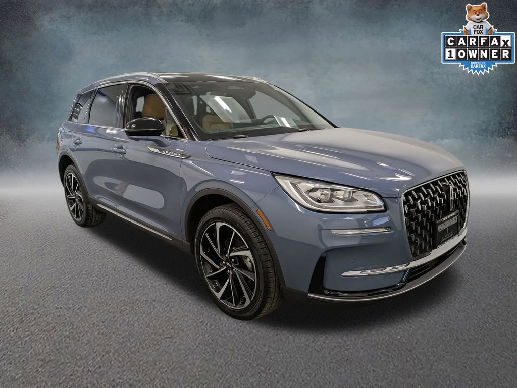 Used 2023 Lincoln Corsair Reserve w/ Equipment Group 201A AWD/4WD image 3