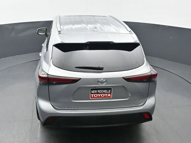 Certified 2024 Toyota Highlander XLE image 51