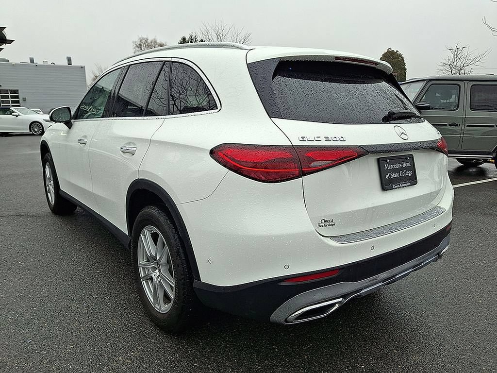 Used 2023 Mercedes-Benz GLC 300 4MATIC image 8