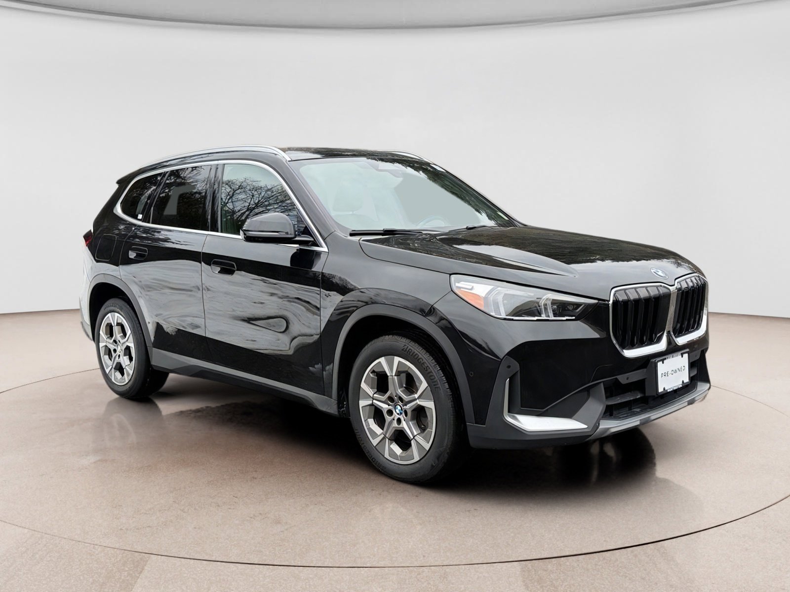 Used 2023 BMW X1 xDrive28i image 3