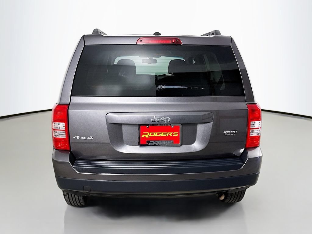 Used 2016 Jeep Patriot Sport w/ Power Value Group AWD/4WD image 7