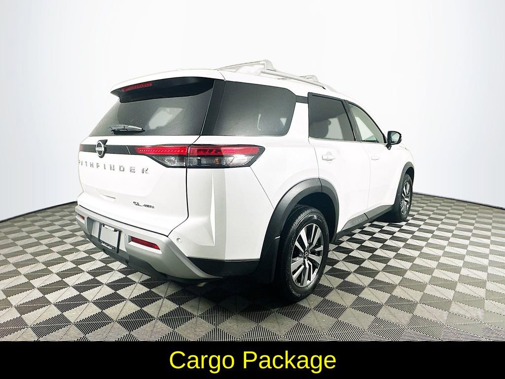 Used 2025 Nissan Pathfinder SL w/ Cargo Package image 10