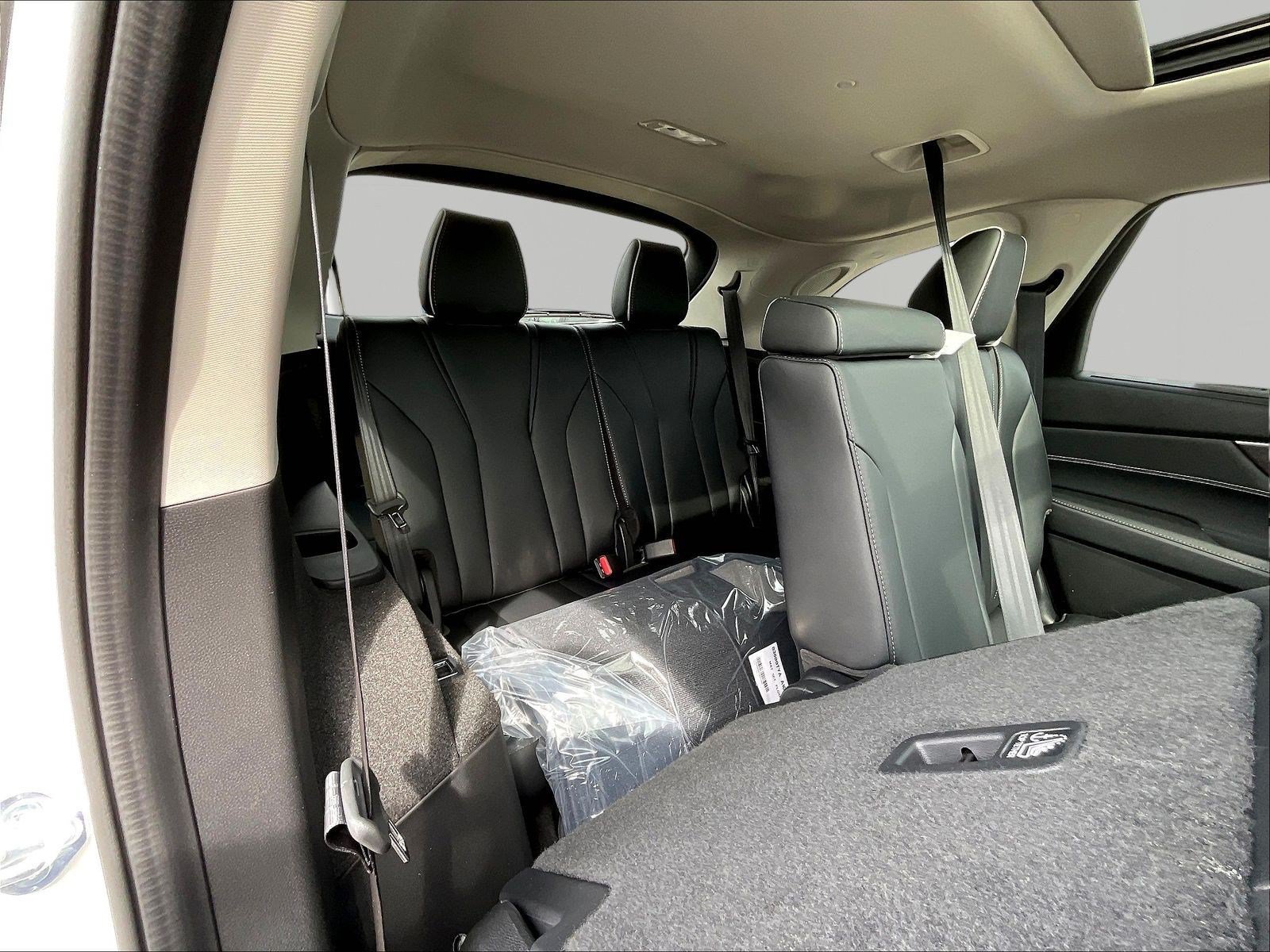New 2026 Acura MDX w/ Advance Package AWD/4WD image 21