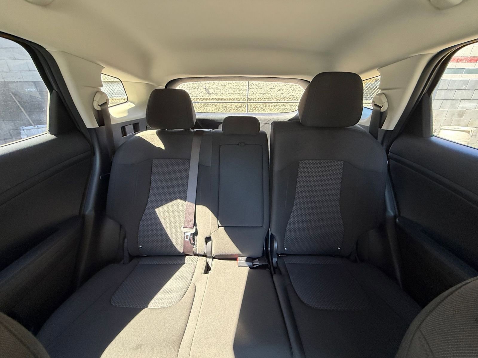 Used 2025 Kia Sportage LX image 36