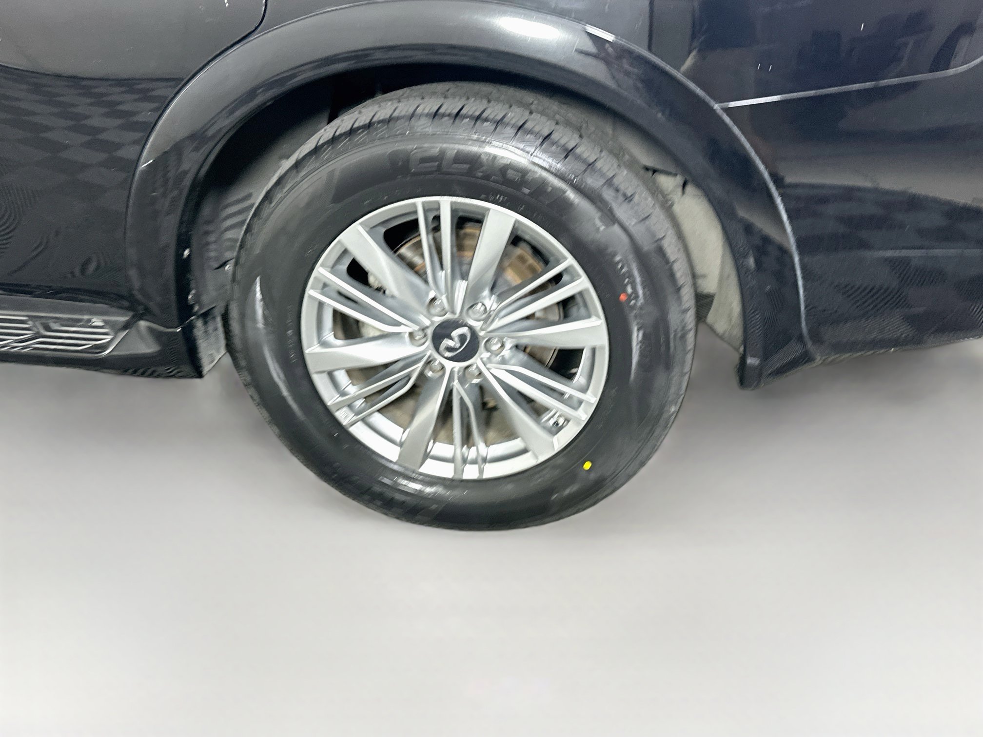 Used 2018 INFINITI QX80 2WD image 11