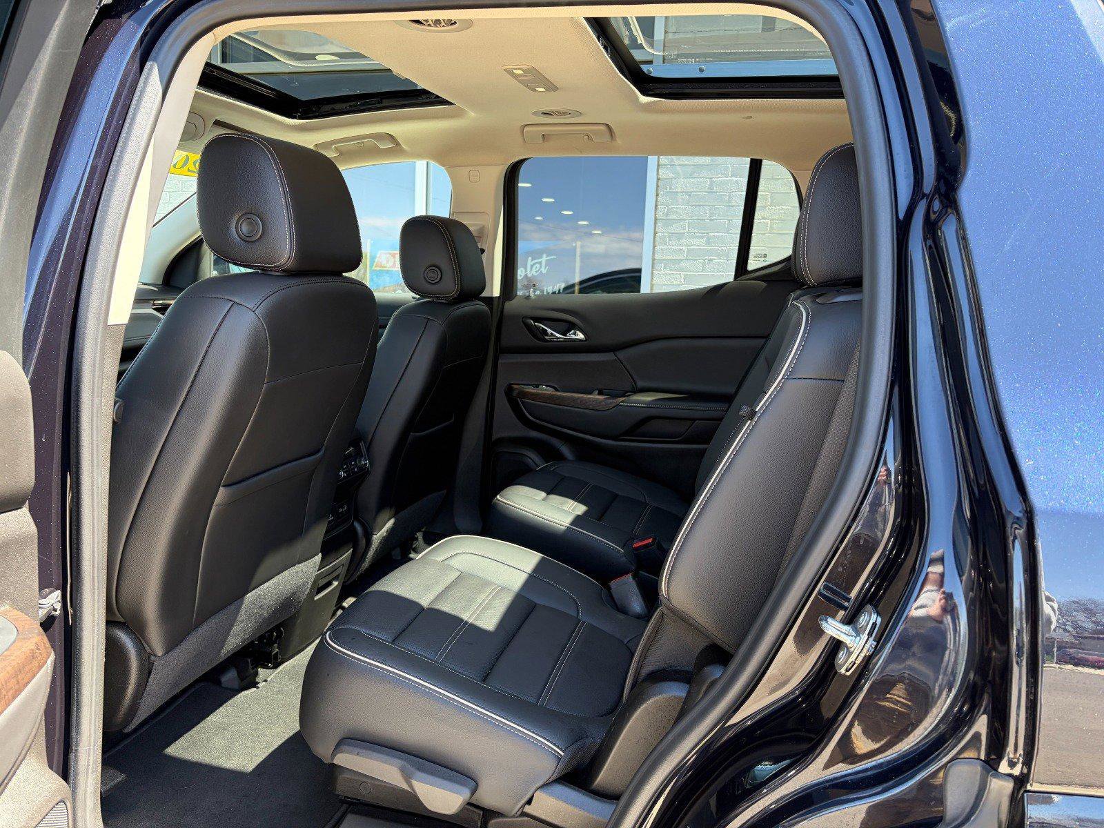 Used 2022 GMC Acadia Denali w/ Denali Ultimate Package AWD/4WD image 22