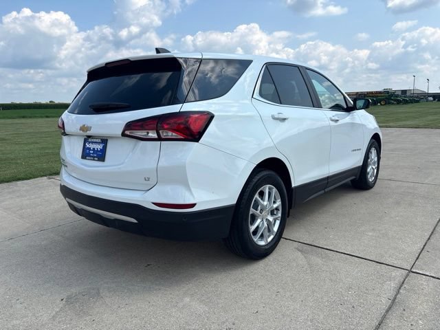 Used 2024 Chevrolet Equinox LT FWD image 9