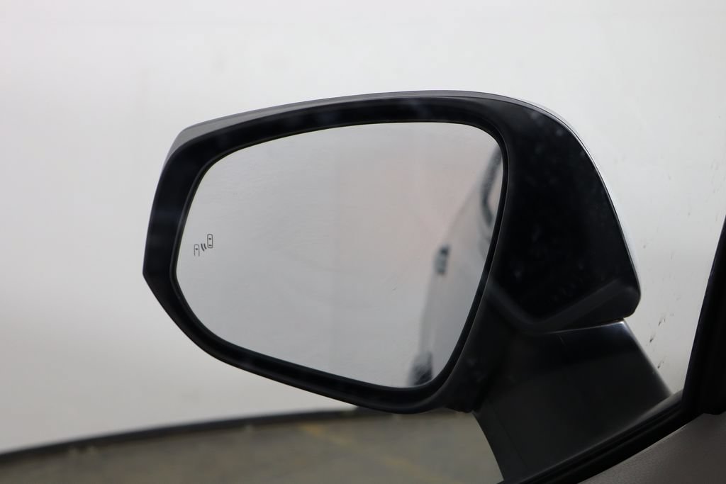 Used 2021 Toyota RAV4 XLE w/ Convenience Package FWD image 40