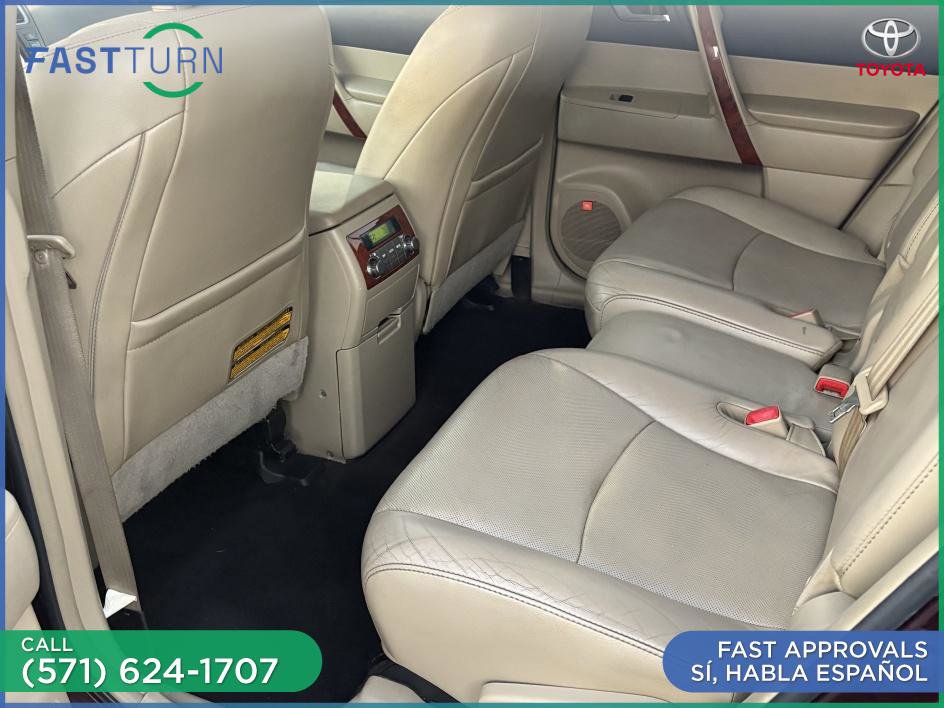 Used 2012 Toyota Highlander Limited w/ Tow Pkg image 22