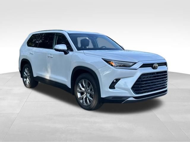 Certified 2025 Toyota Grand Highlander AWD image 7