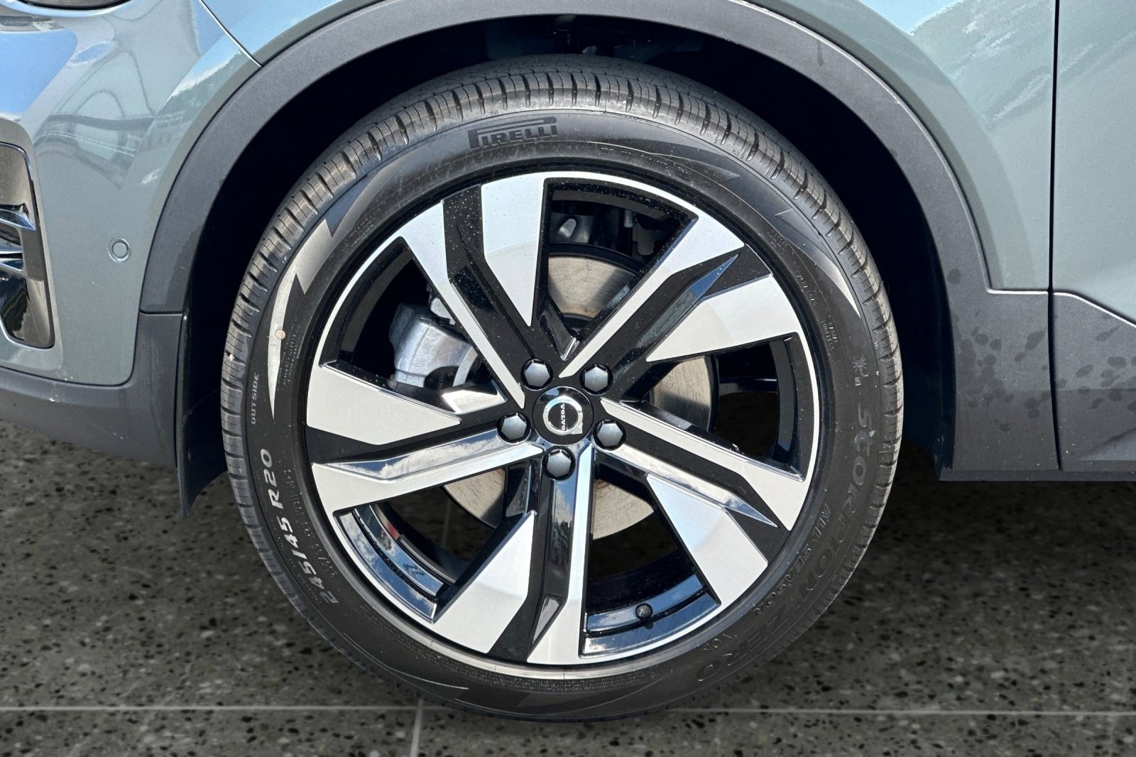 New 2026 Volvo XC40 B5 Ultra w/ Protection Package image 11