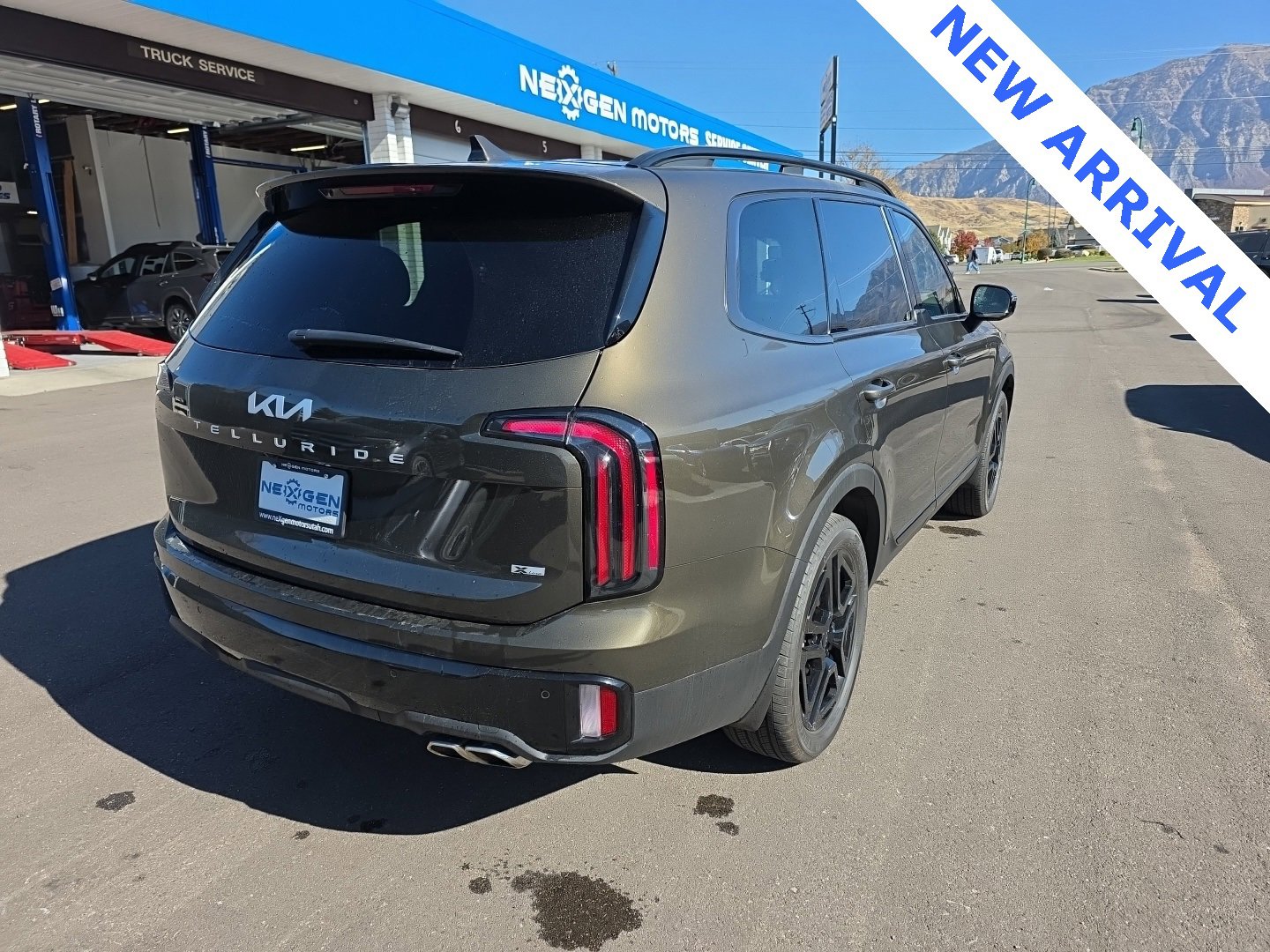 Used 2024 Kia Telluride SX Prestige X-Line image 3