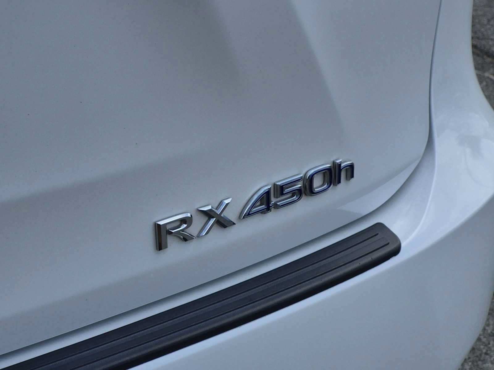 Used 2021 Lexus RX 450h AWD w/ Premium Package image 13