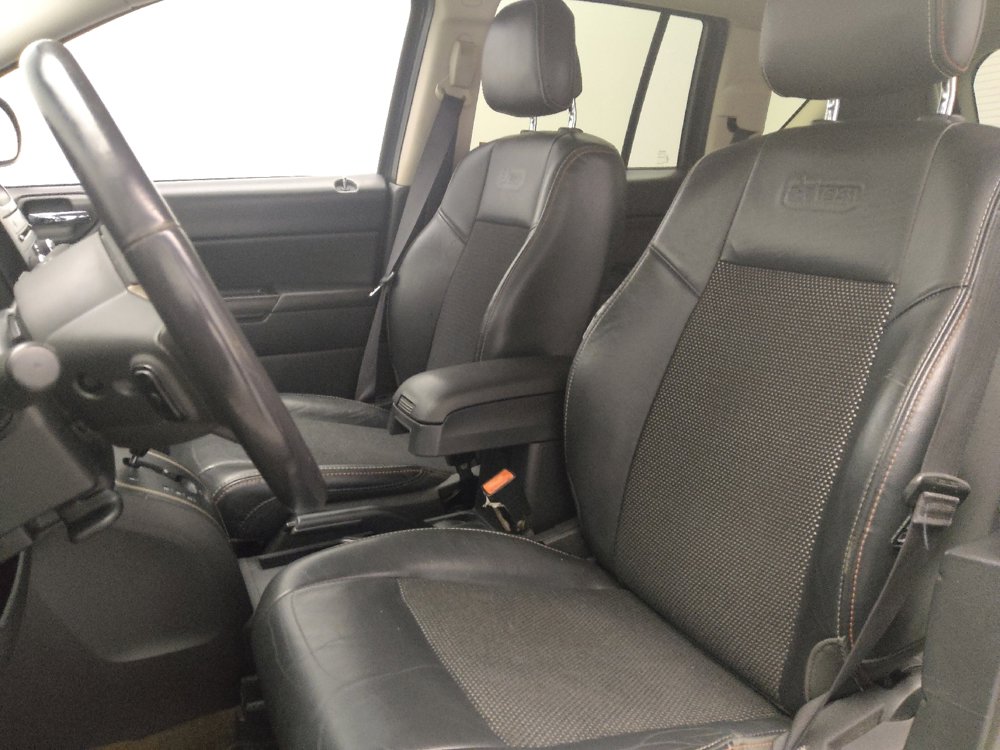 Used 2017 Jeep Compass 75th Anniversary w/ Power Value Group FWD image 17