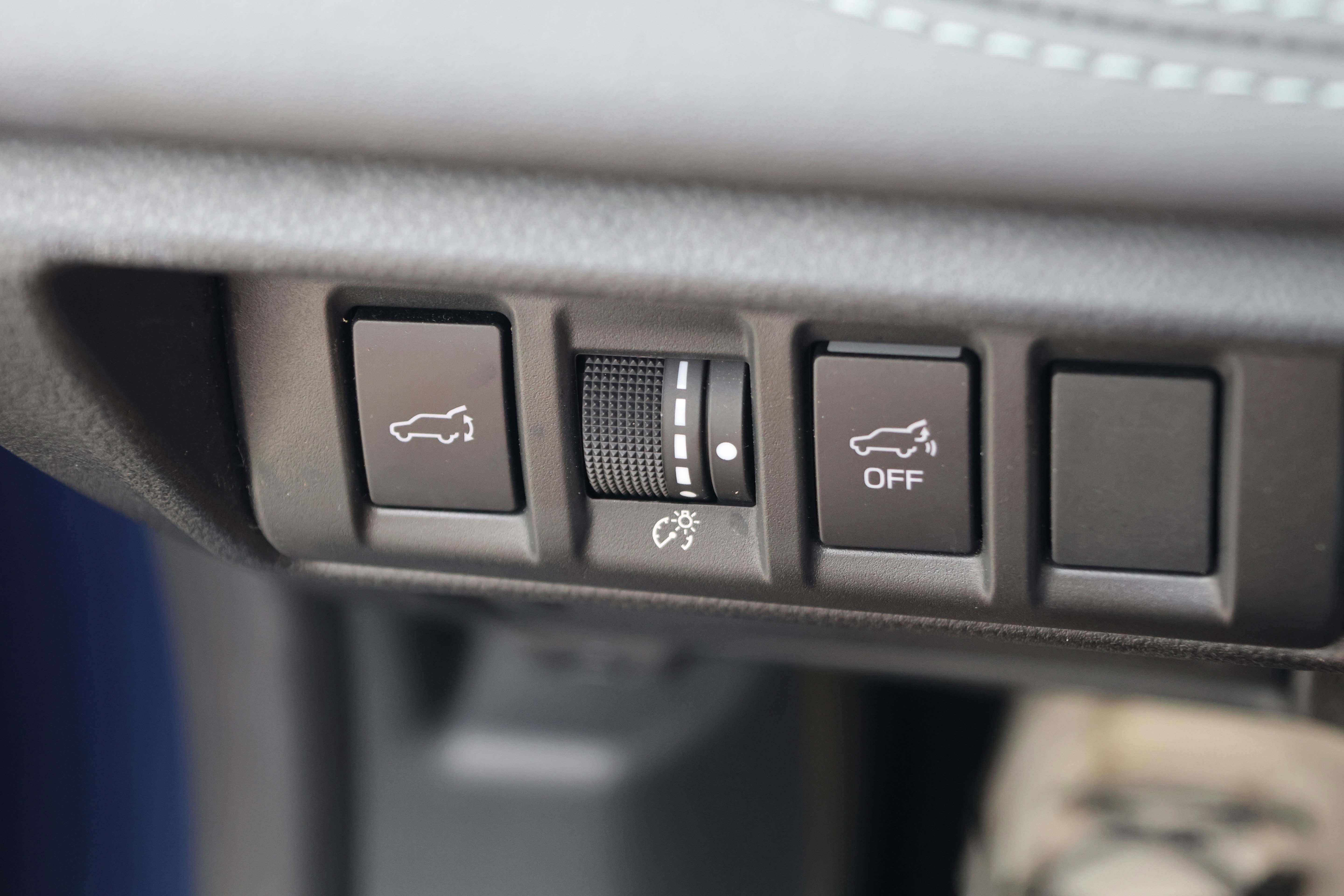 Used 2020 Subaru Outback Limited w/ Popular Package #2 AWD/4WD image 15