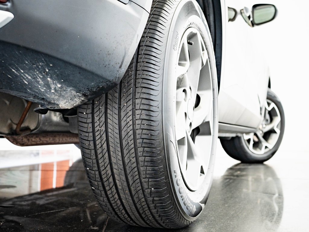 Used 2024 Chevrolet Trax LT w/ Driver Confidence Package image 37