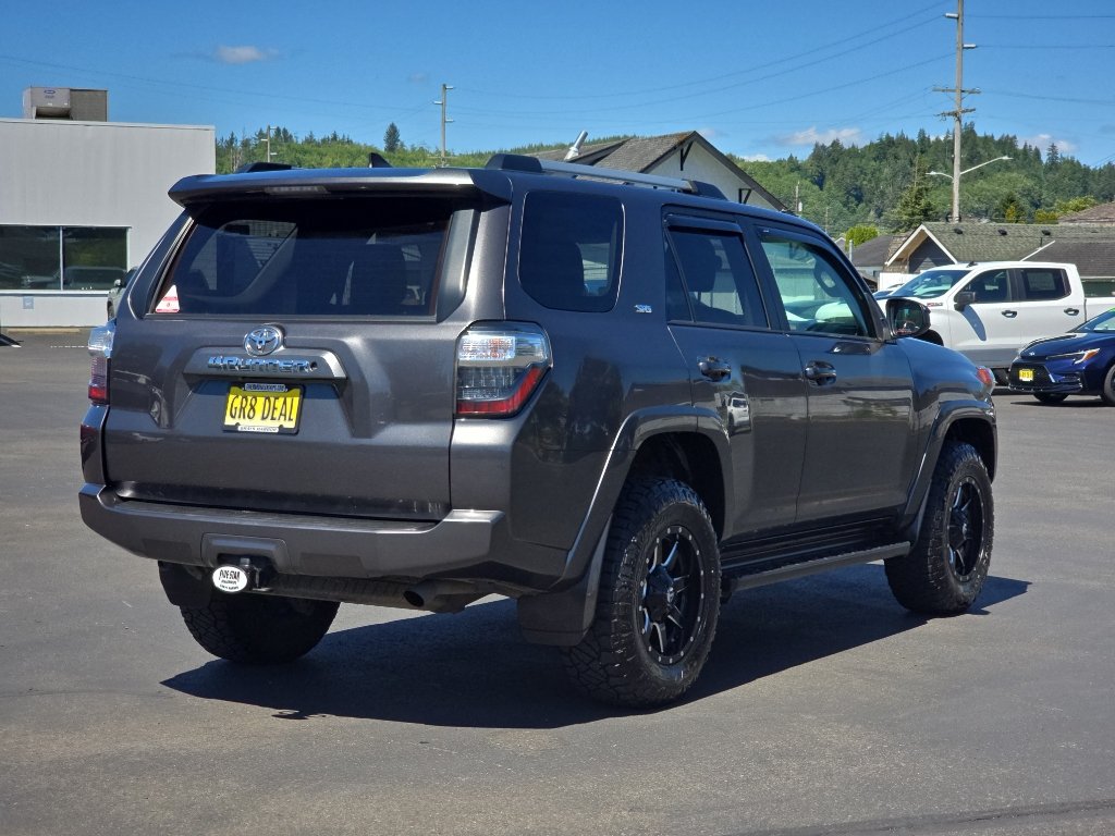 Certified 2019 Toyota 4Runner SR5 AWD/4WD image 5