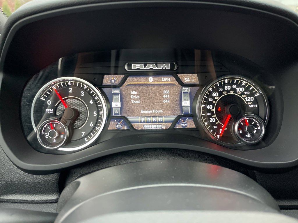 Used 2024 RAM 2500 Big Horn w/ Safety Group image 9