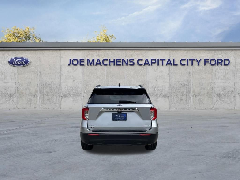 Certified 2023 Ford Explorer XLT image 9