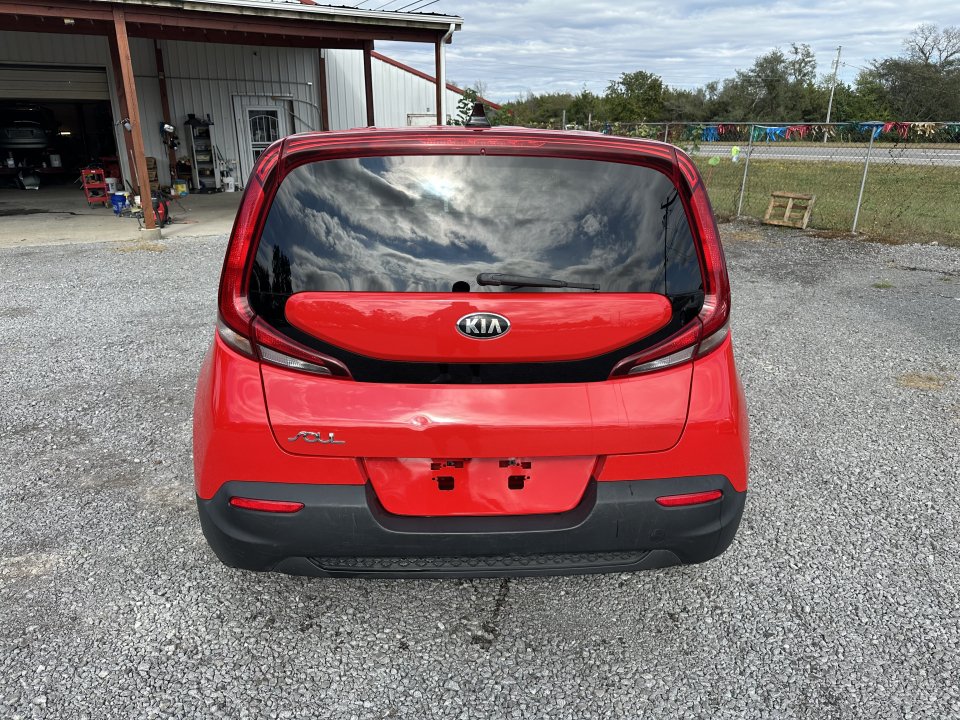 Used 2020 Kia Soul LX FWD image 6