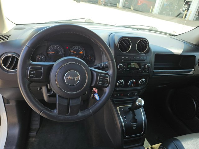 Used 2016 Jeep Patriot High Altitude FWD image 15