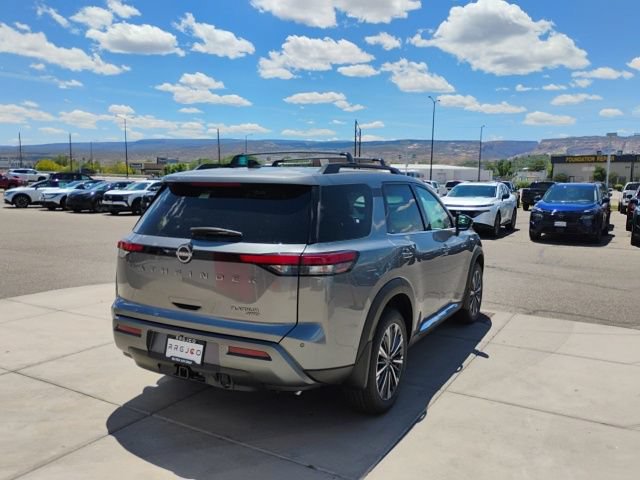 New 2026 Nissan Pathfinder Platinum AWD/4WD image 5