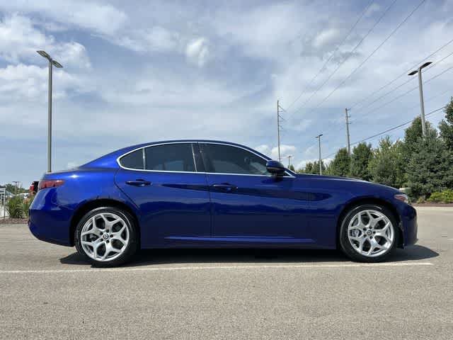 Used 2021 Alfa Romeo Giulia Ti AWD/4WD image 3
