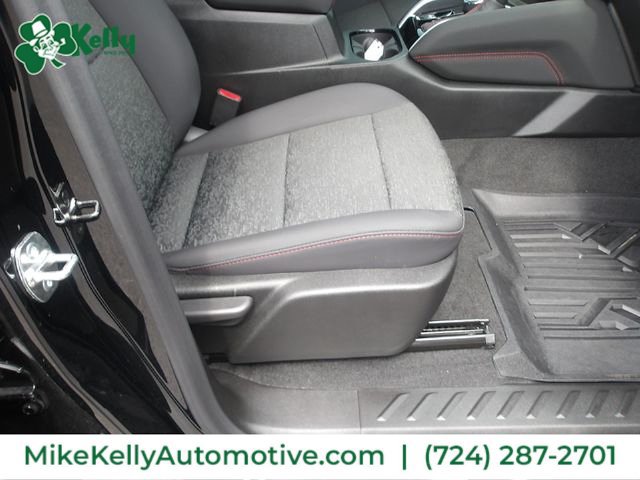 Used 2026 Chevrolet Colorado Z71 AWD/4WD image 9