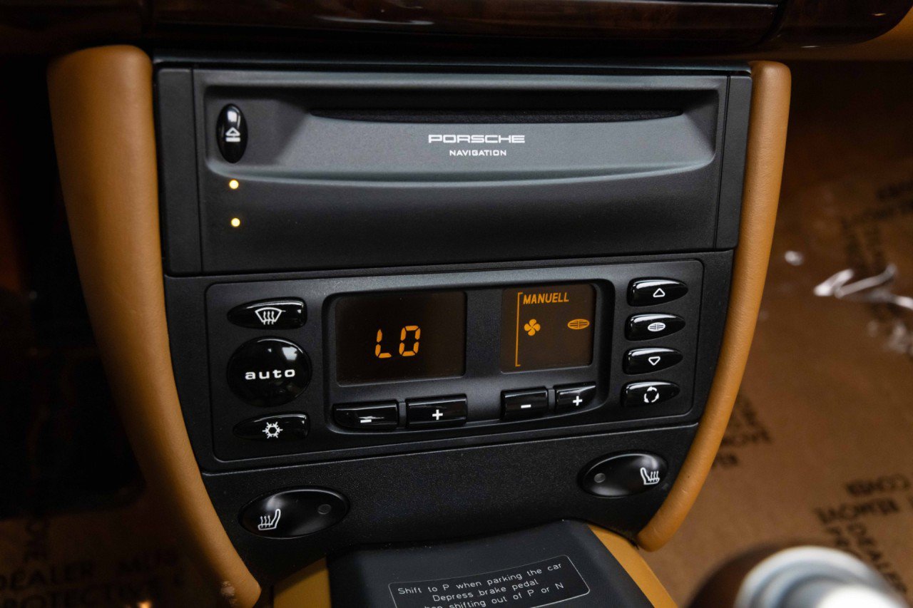Used 2001 Porsche 911 Turbo AWD/4WD image 34