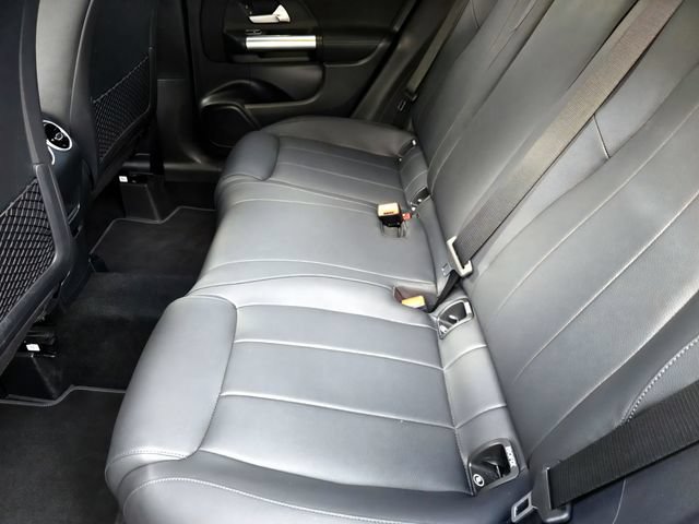 Used 2025 Mercedes-Benz GLA 250 image 35