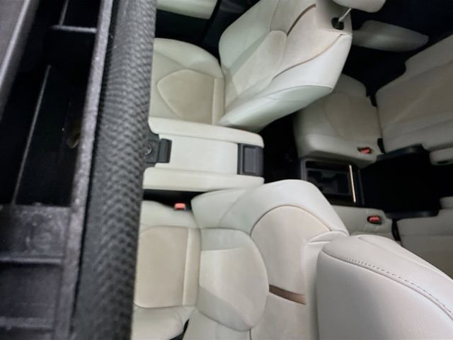 Used 2025 Toyota Grand Highlander AWD Hybrid image 22