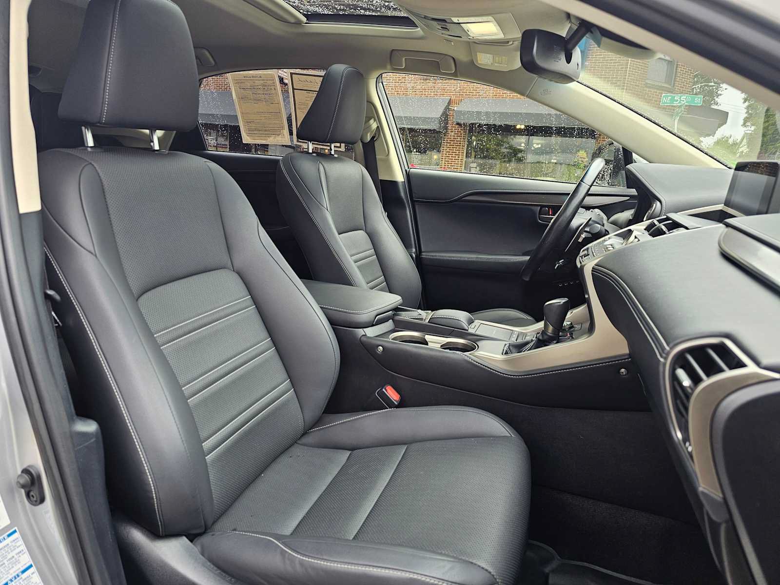Used 2018 Lexus NX 300h AWD w/ Premium Package image 11