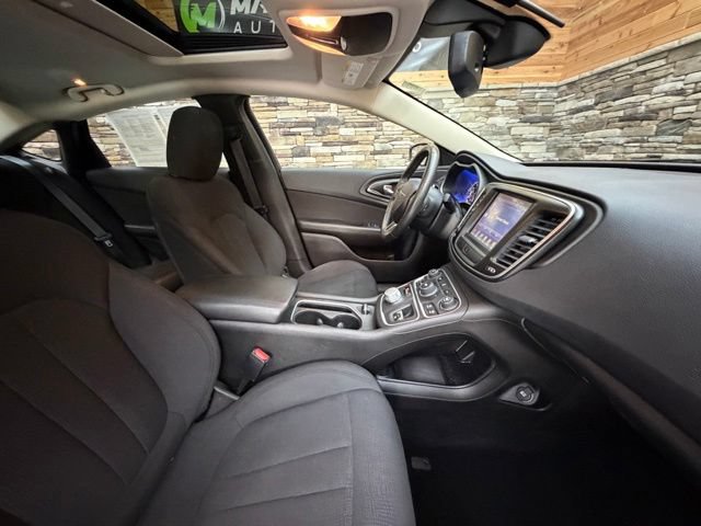 Used 2016 Chrysler 200 Limited w/ Anniversary Edition FWD image 16