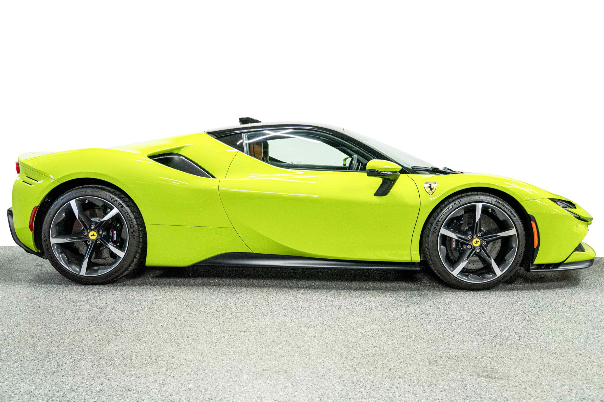 Used 2022 Ferrari SF90 Stradale AWD/4WD image 44