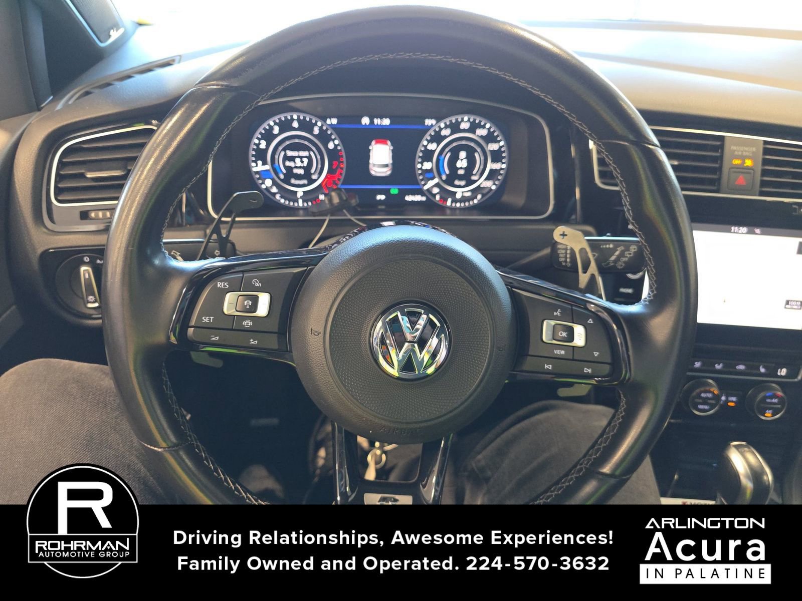 Used 2019 Volkswagen Golf R 4-Door AWD/4WD image 11