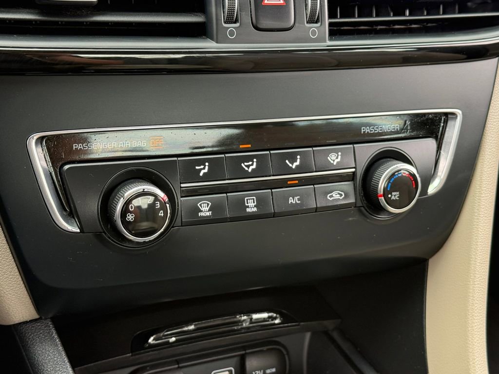 Used 2016 Kia Optima LX image 24