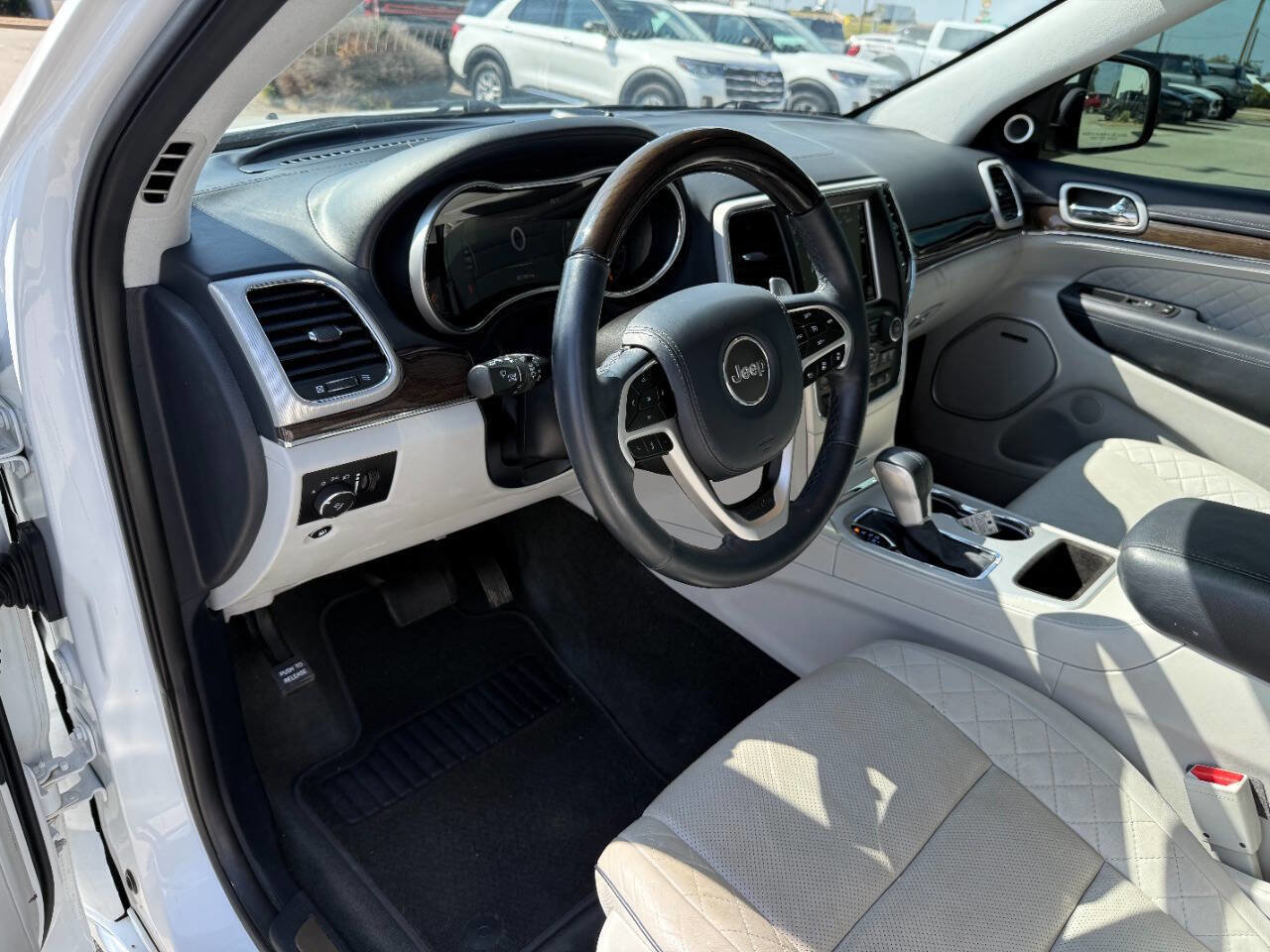 Used 2018 Jeep Grand Cherokee Summit image 10